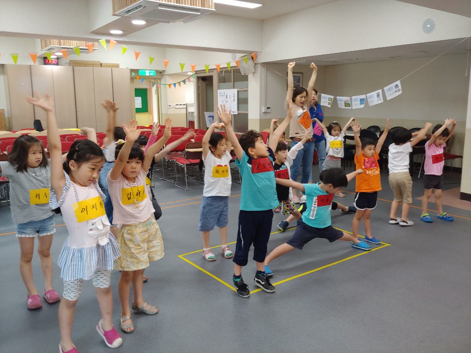 20190713_어린이영어예배부여름성경학교 (14).jpg
