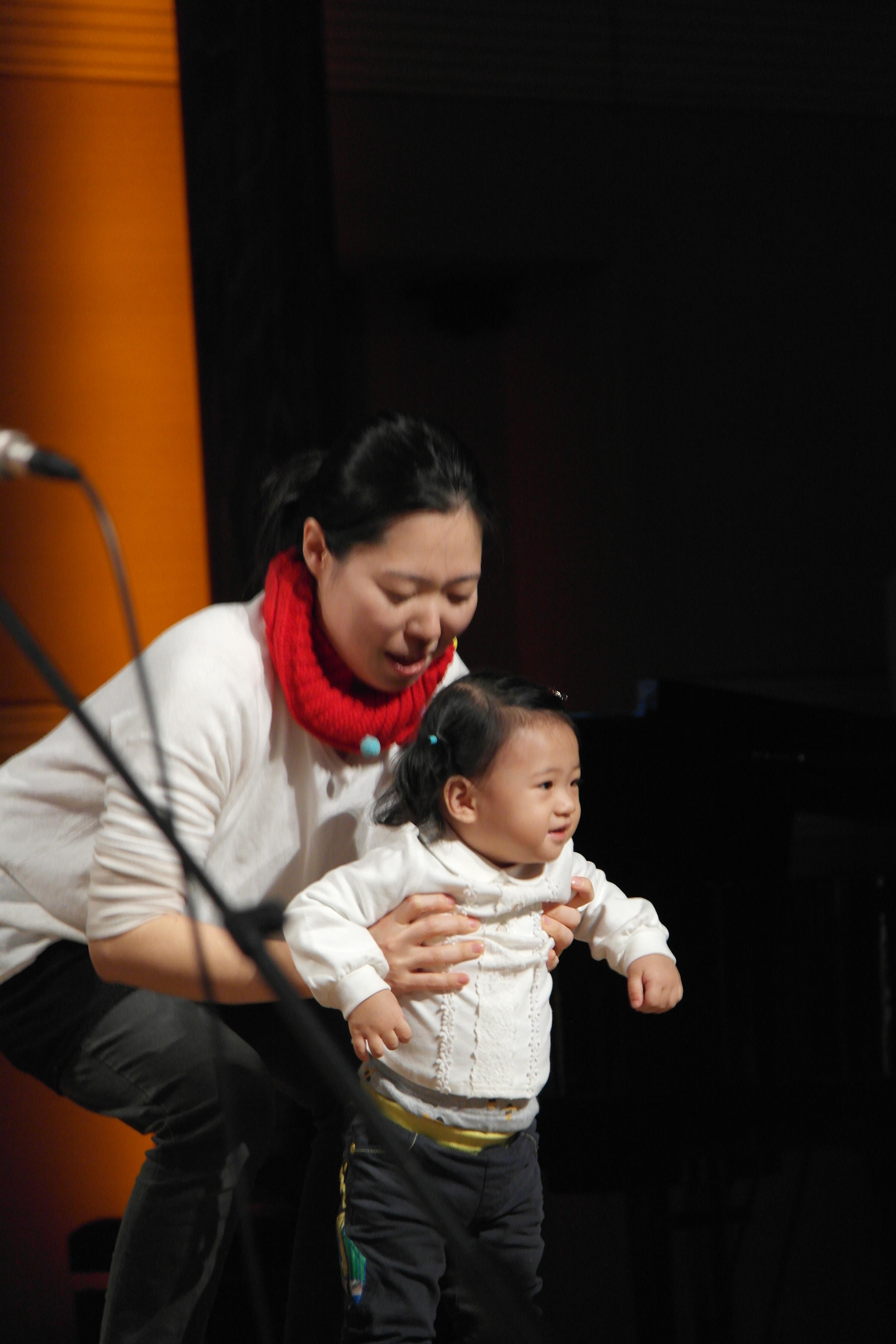 191222_영아부_성탄축하예배 (11).JPG