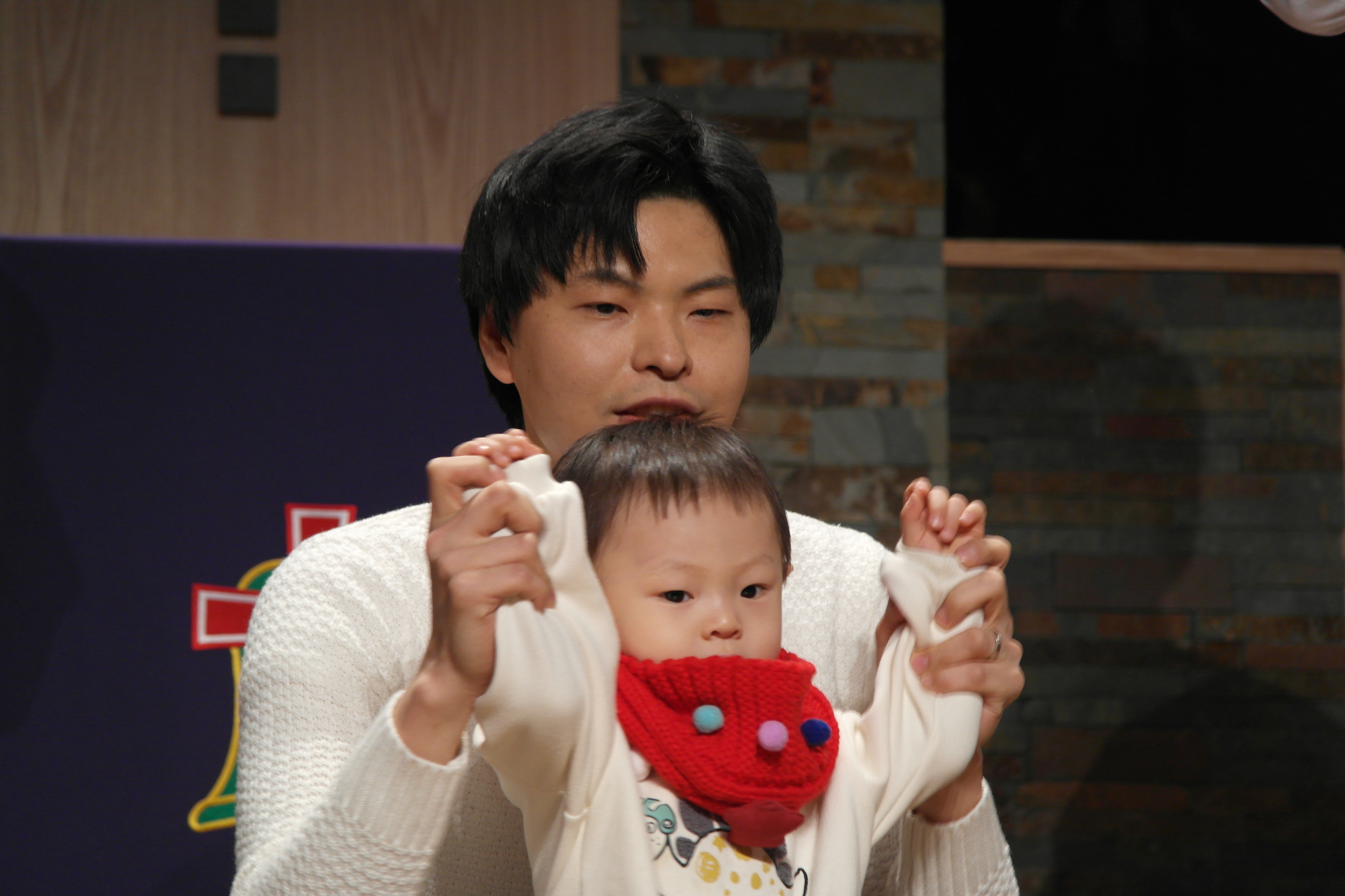191222_영아부_성탄축하예배 (28).JPG